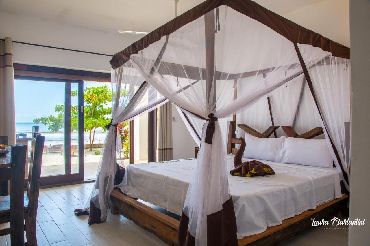 Uroa Zanzibar Vera Beach Hotel By Moonshine Dikoni Exterior foto