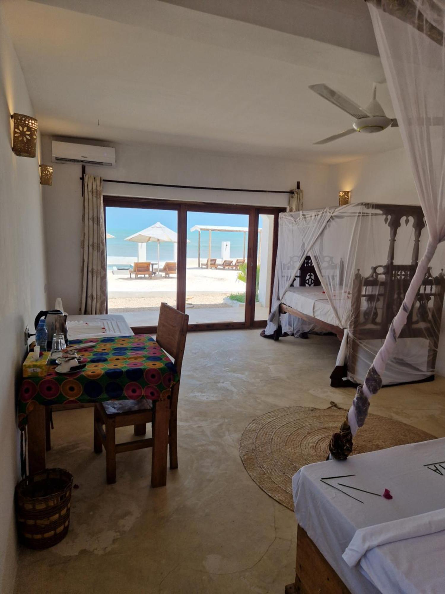 Uroa Zanzibar Vera Beach Hotel By Moonshine Dikoni Habitación foto