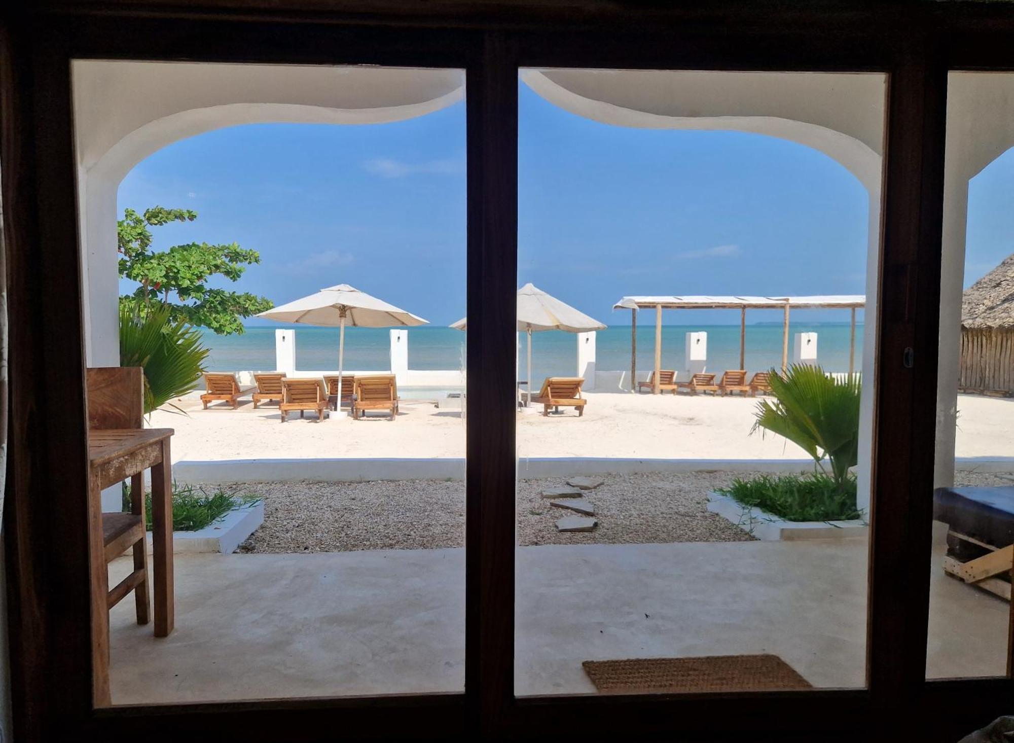 Uroa Zanzibar Vera Beach Hotel By Moonshine Dikoni Habitación foto