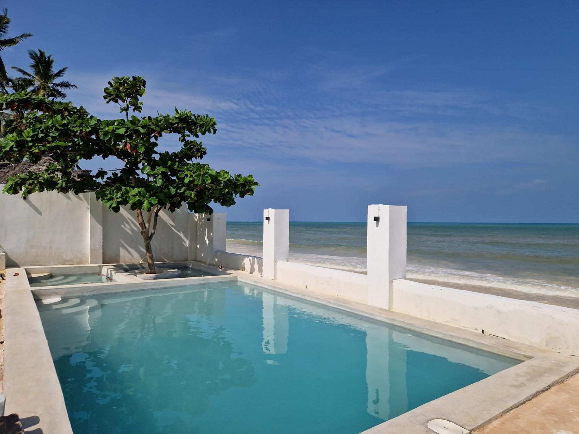Uroa Zanzibar Vera Beach Hotel By Moonshine Dikoni Habitación foto