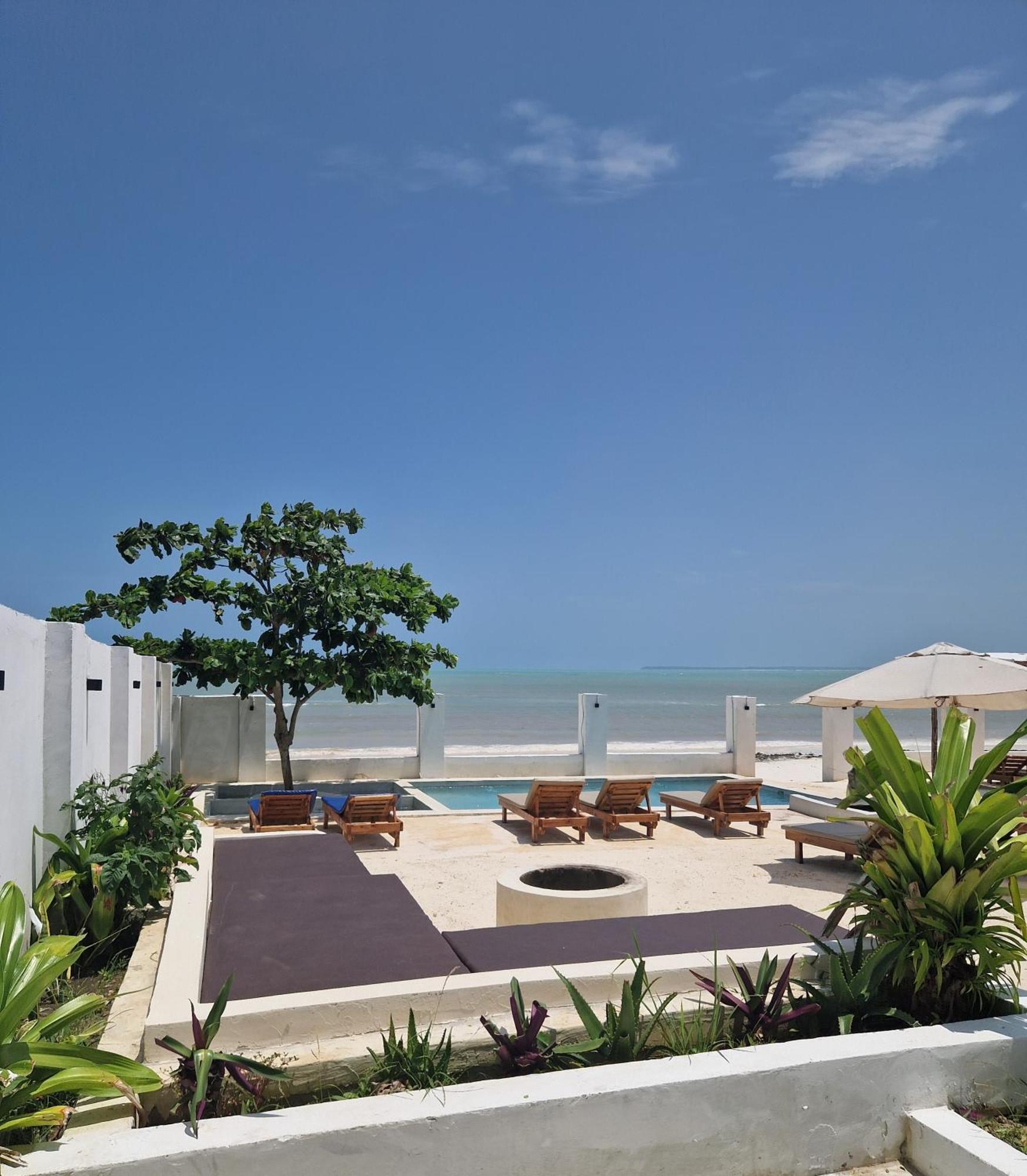 Uroa Zanzibar Vera Beach Hotel By Moonshine Dikoni Habitación foto
