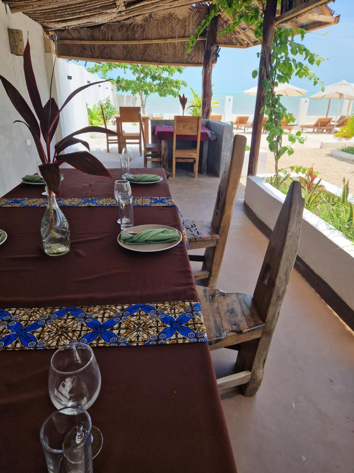 Uroa Zanzibar Vera Beach Hotel By Moonshine Dikoni Habitación foto